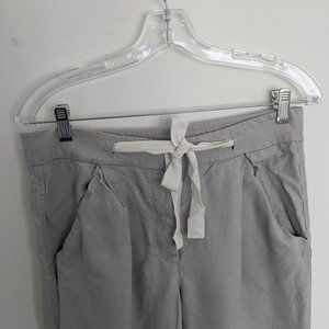 Grey Aritzia Linen Capris Size 4